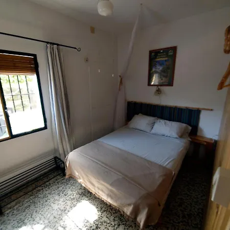 Casa rural La Tierra Alcuéscar